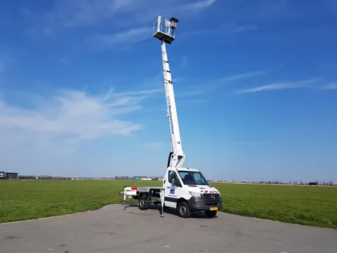 09090260 Autohoogwerker Telescoop 27 Meter