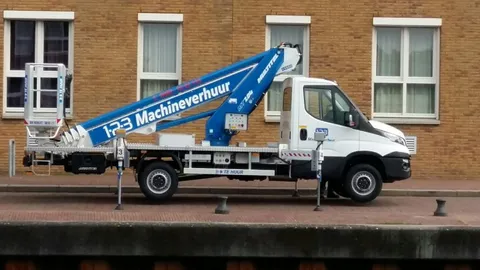 auto hoogwerker 21m