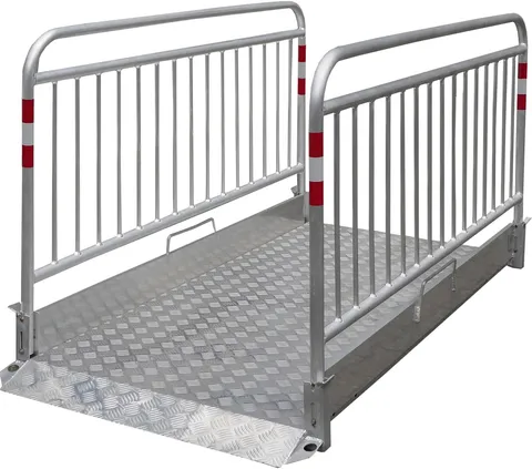 Aluminium loopbrug met relingen 2.20 mtr..jpg
