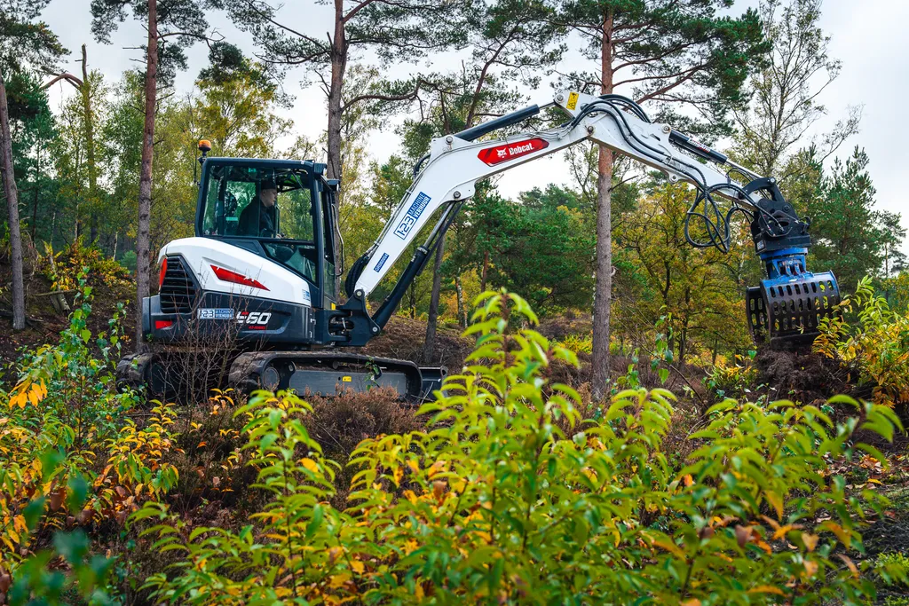 Bobcat-E60