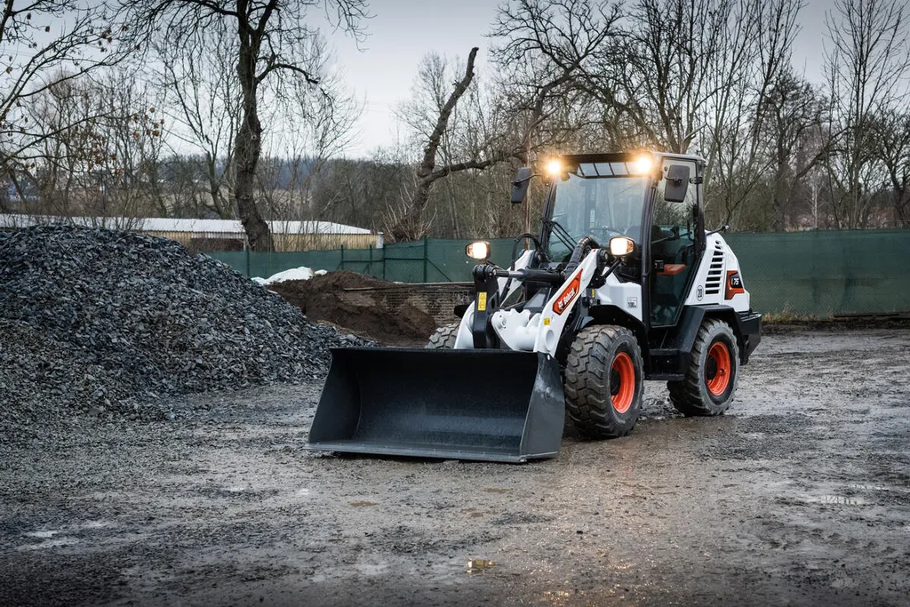 Krachtige Bobcat Shovel Type L85 - bij 123 Machineverhuur